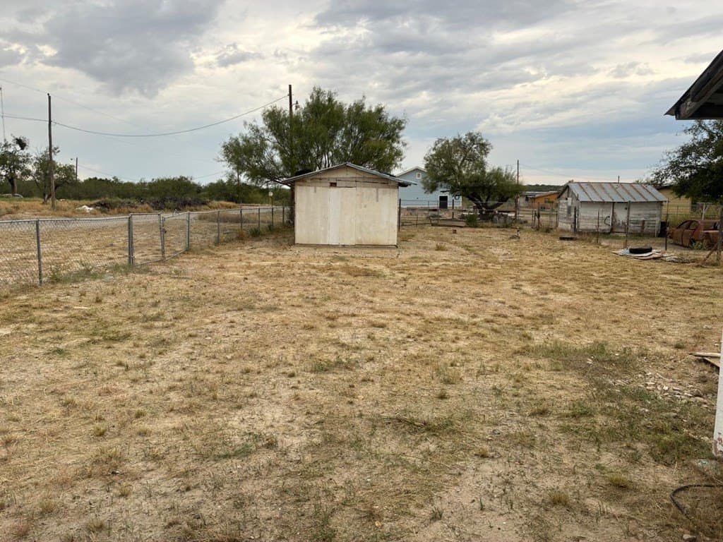 7,000 acres in Maverick County - photo 12