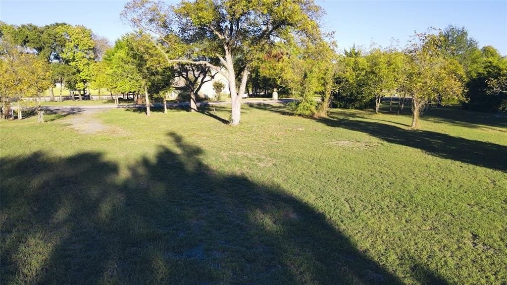 0.57 acres in Navarro County - photo 21