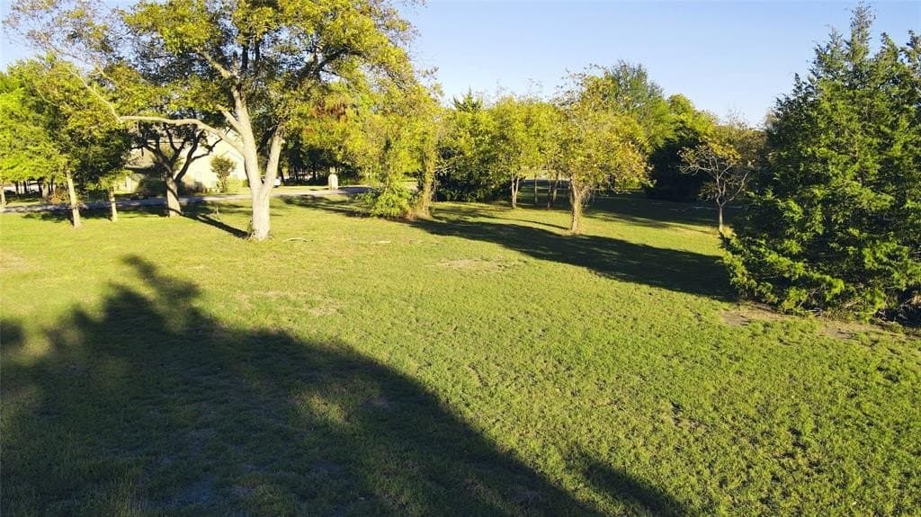 0.57 acres in Navarro County - photo 30