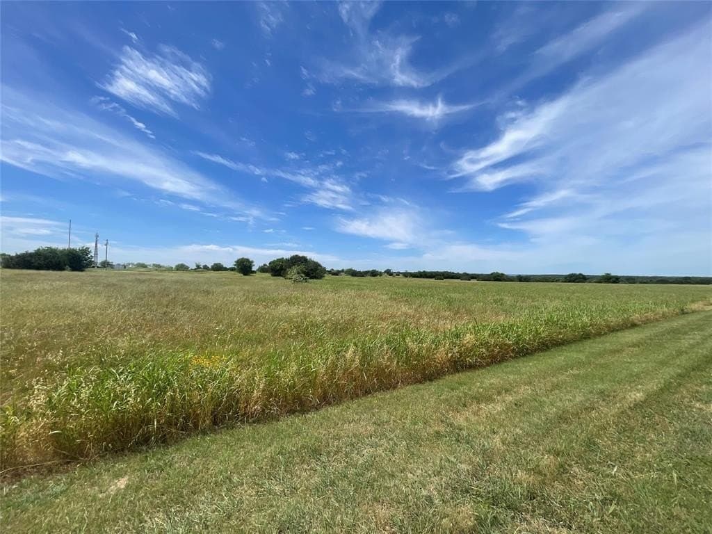 0.33 acres in Johnson County - photo 2