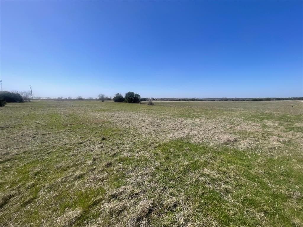 0.33 acres in Johnson County - photo 5