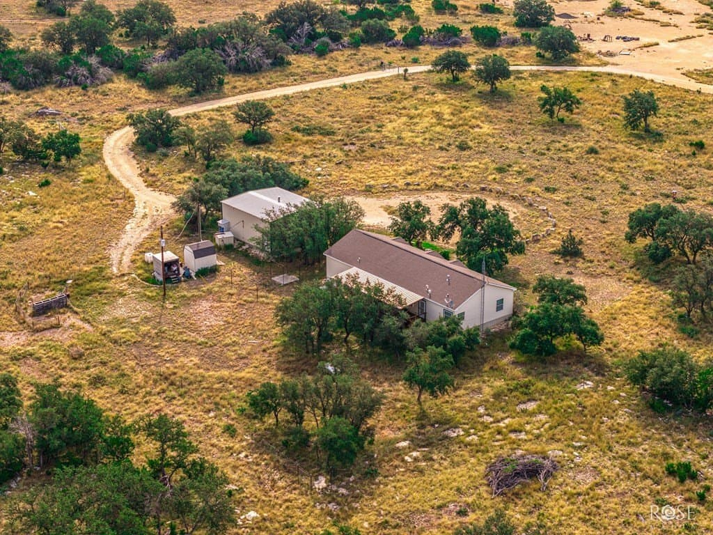 23.66 acres in Sutton County - photo 38