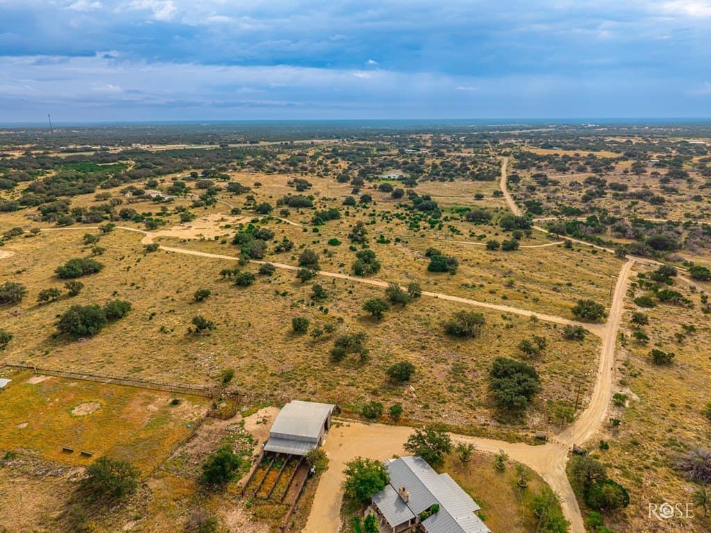 23.66 acres in Sutton County - photo 42