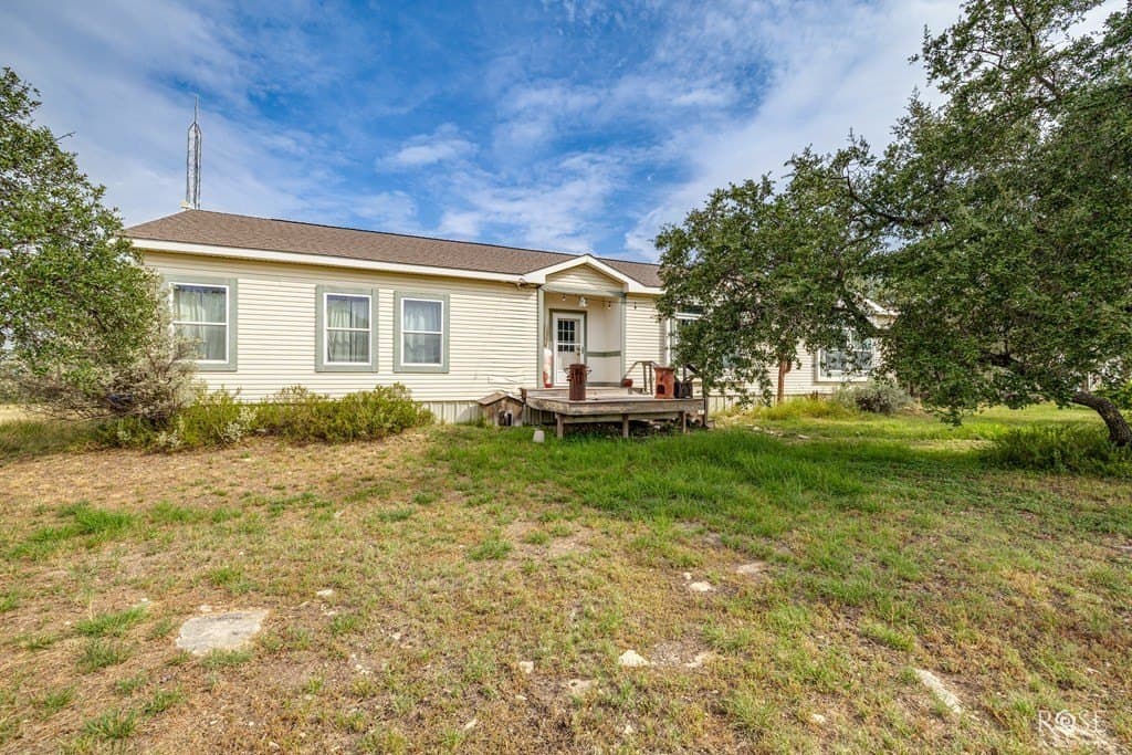 23.66 acres in Sutton County - photo 8