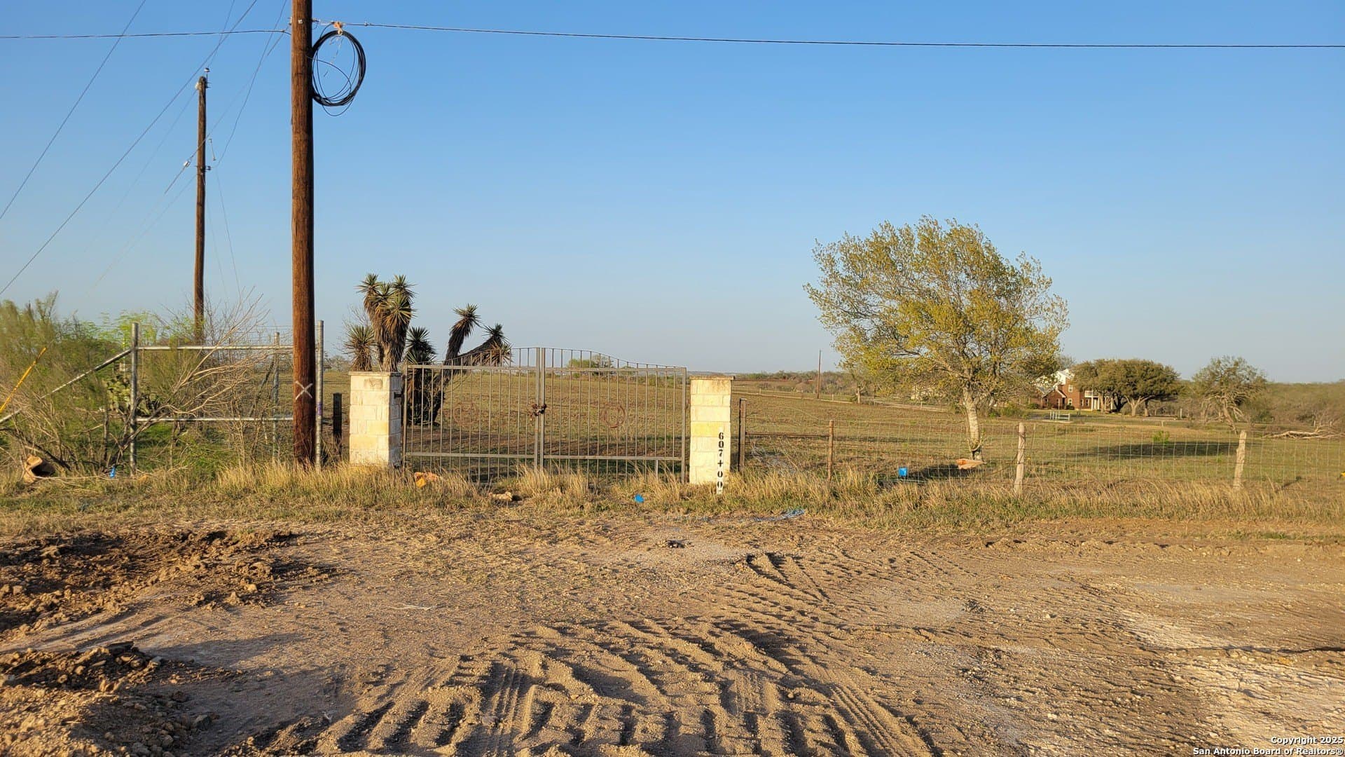 75.07 acres in Bexar County - photo 2