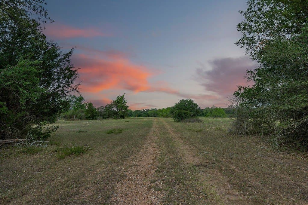 263.24 acres in Lavaca County - photo 21