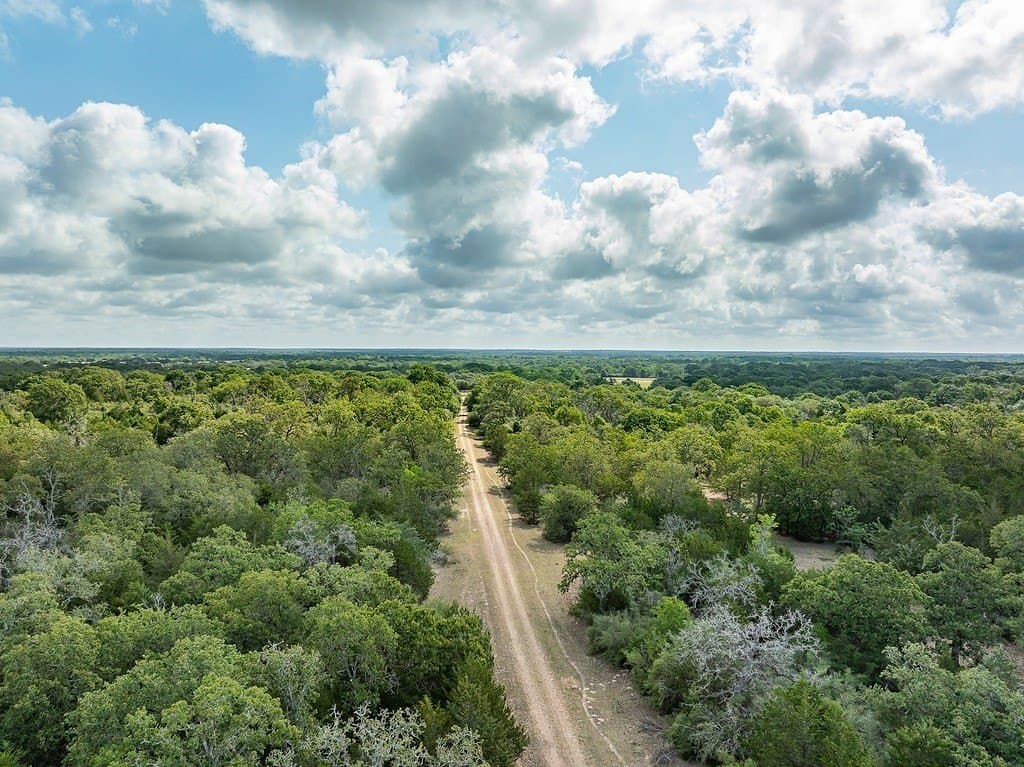 263.24 acres in Lavaca County - photo 15