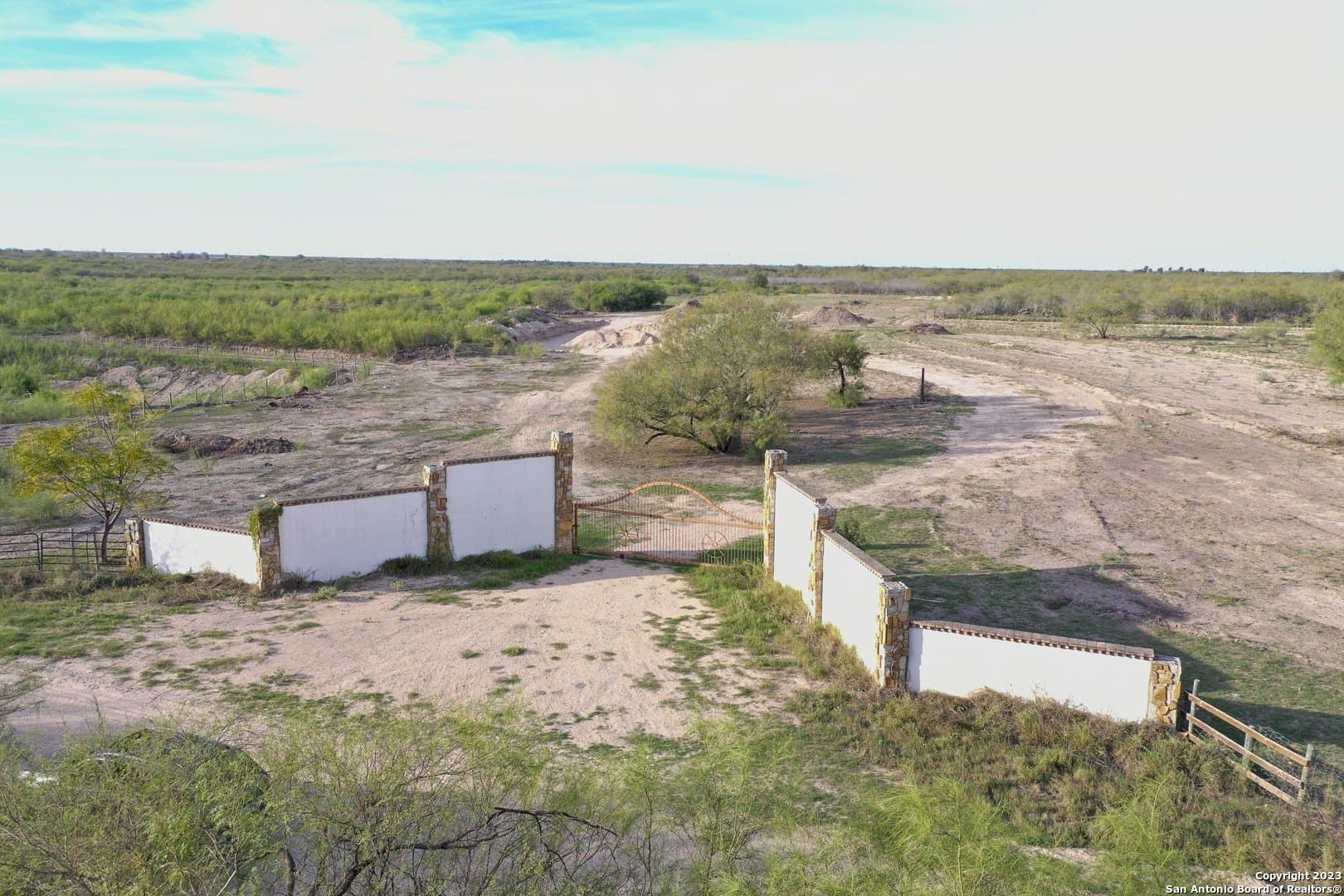 105.96 acres in Hidalgo County - photo 3
