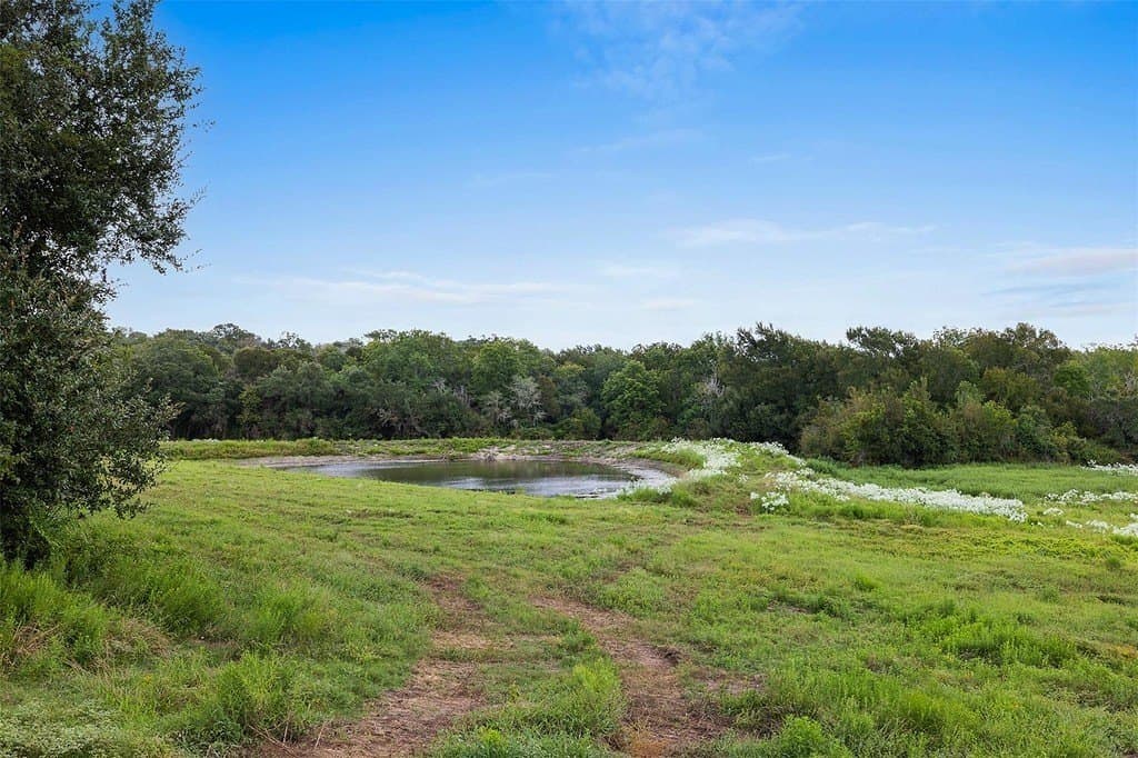 5.43 acres in Fayette County - photo 3