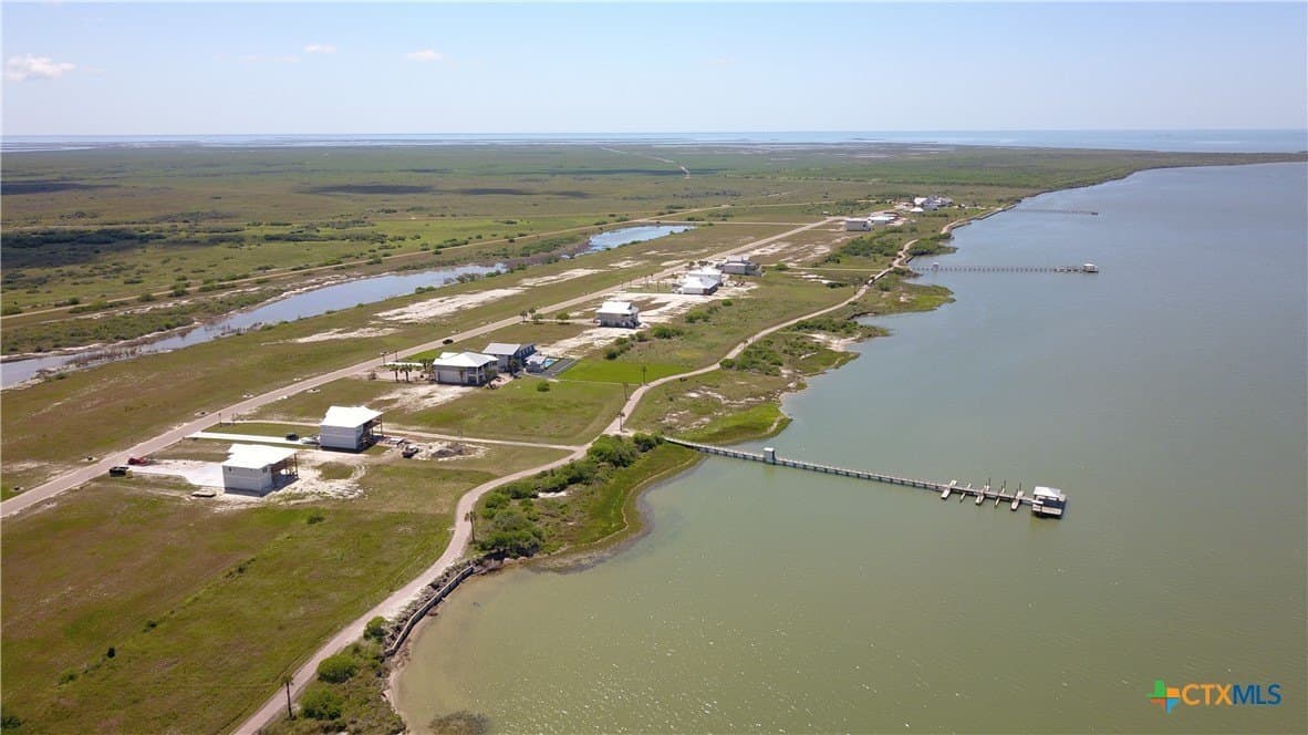 0.39 acres in Calhoun County - photo 4