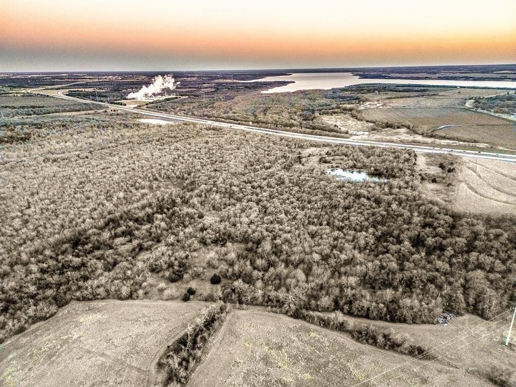 30.12 acres in Ellis County - photo 15