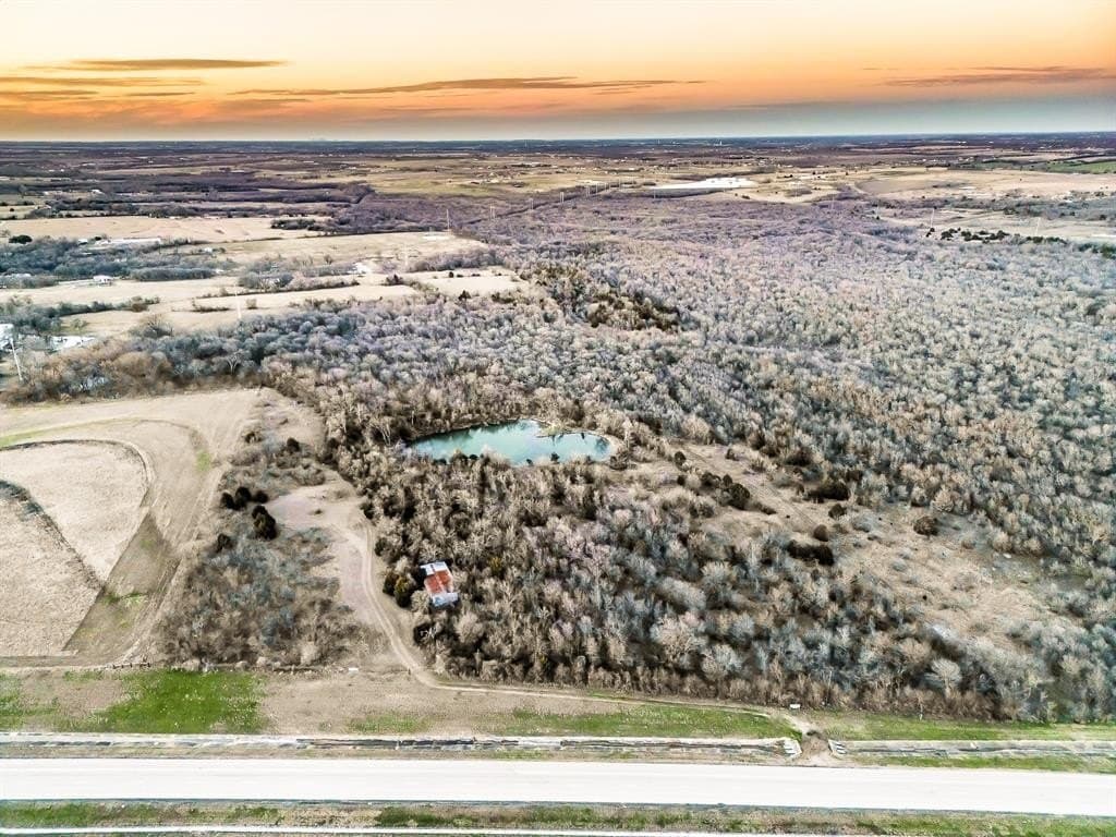 30.12 acres in Ellis County - photo 5