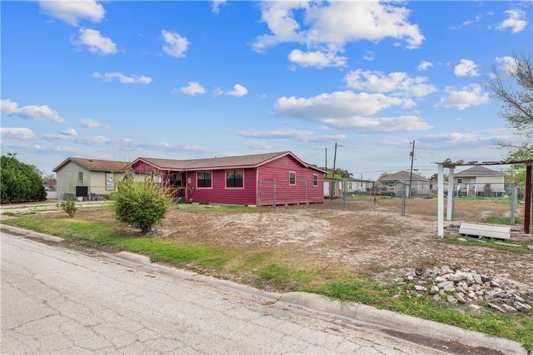 0.16 acres in Nueces County - photo 2