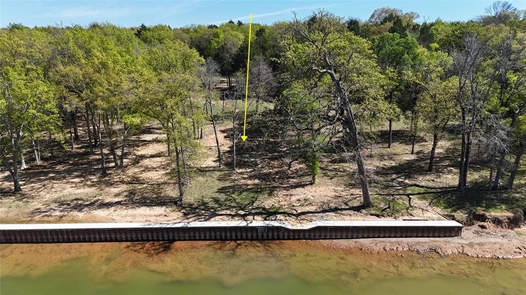 0.89 acres in Freestone County - photo 7