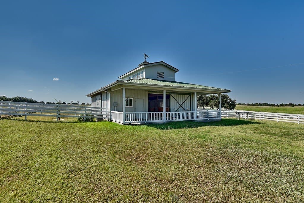 173.69 acres in Fayette County - photo 24