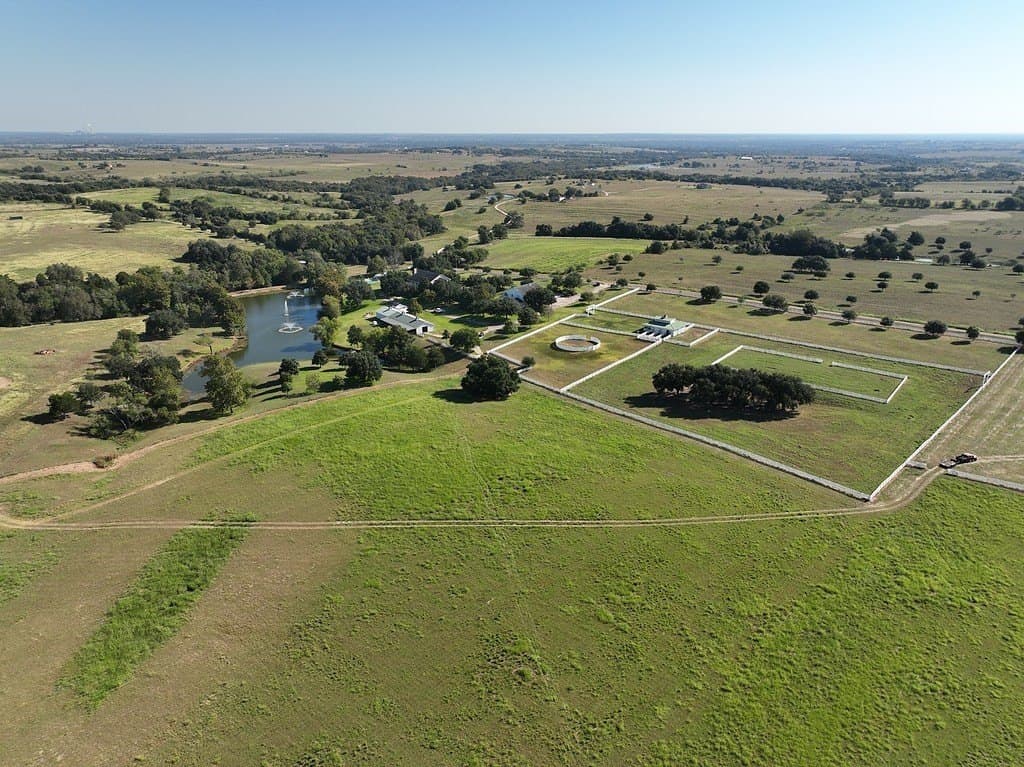 173.69 acres in Fayette County - photo 29