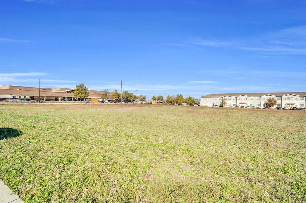 3.1 acres in Ellis County - photo 14