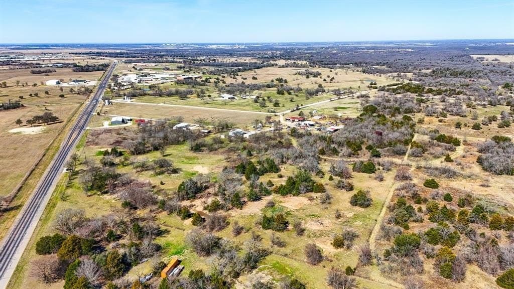 8.66 acres in Navarro County - photo 10