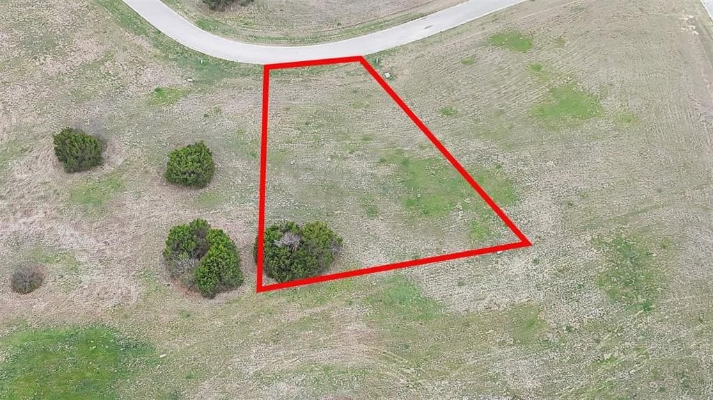 0.35 acres in Johnson County - photo 2