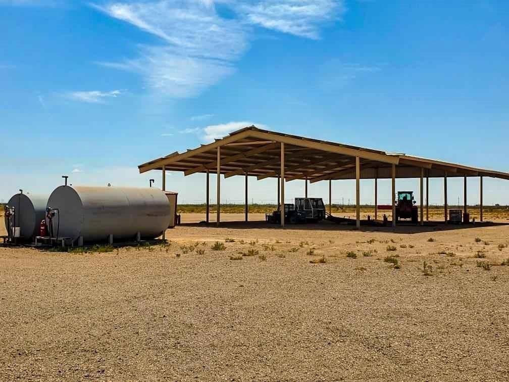 610 acres in Reeves County - photo 7