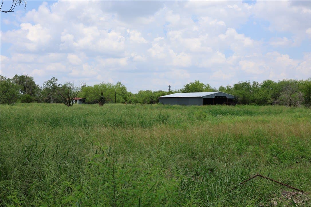 21.71 acres in Jim Wells County - photo 5