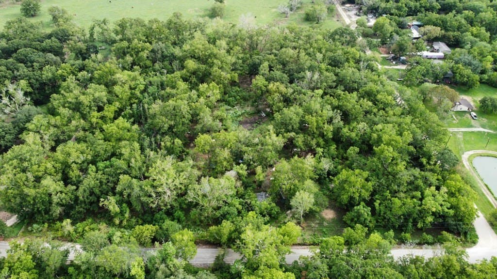4.84 acres in Texas County - photo 3