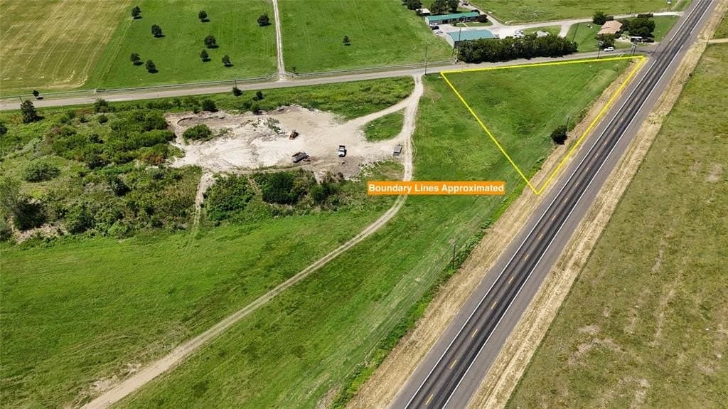 1.37 acres in Navarro County - photo 6