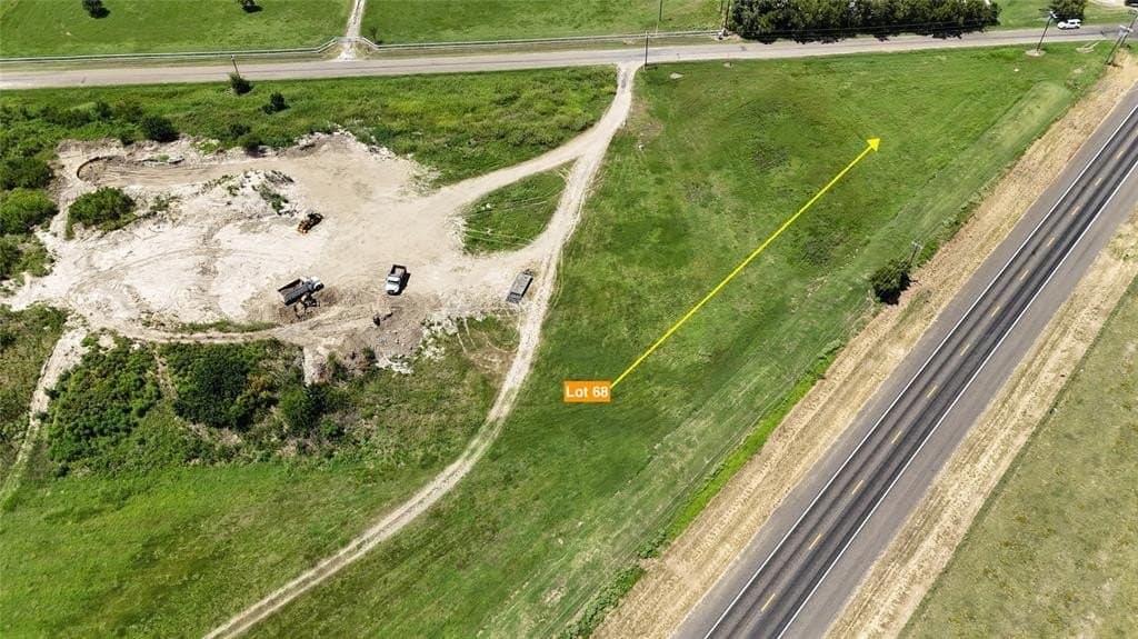 1.37 acres in Navarro County - photo 5