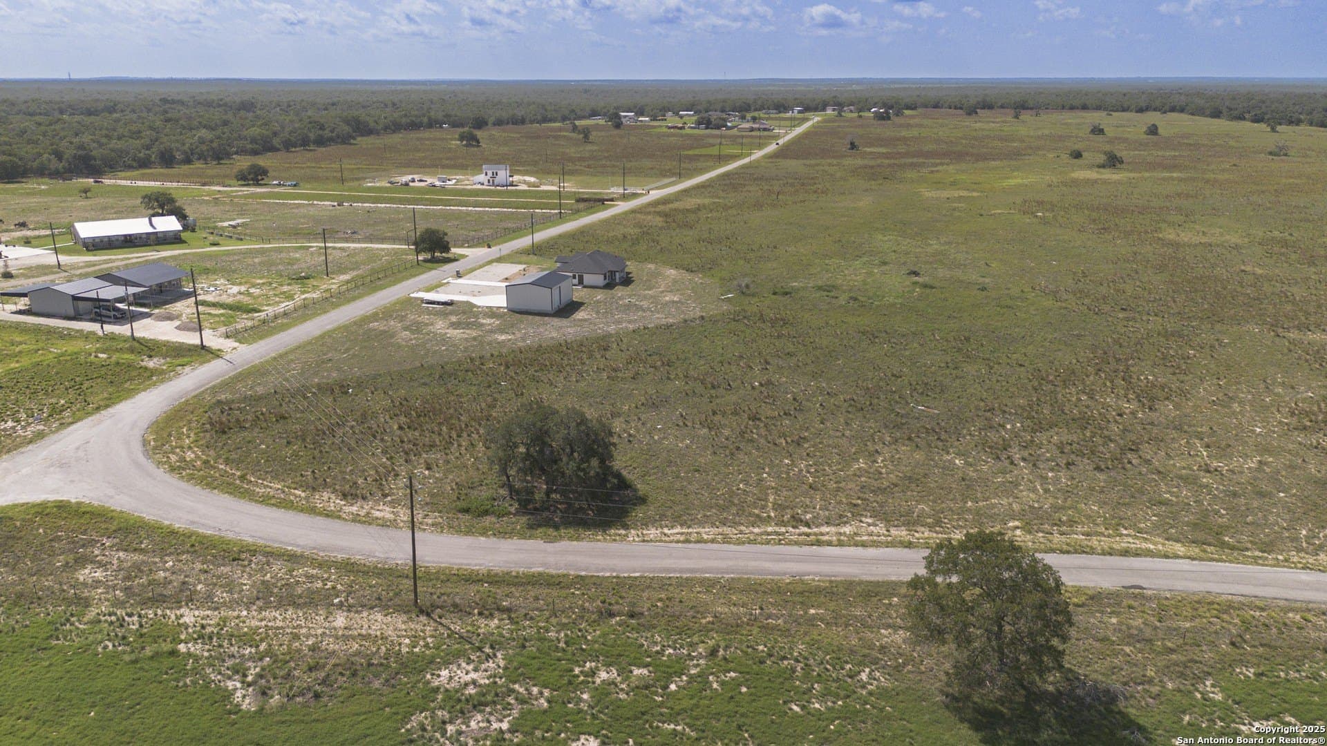 1.05 acres in Wilson County - photo 2