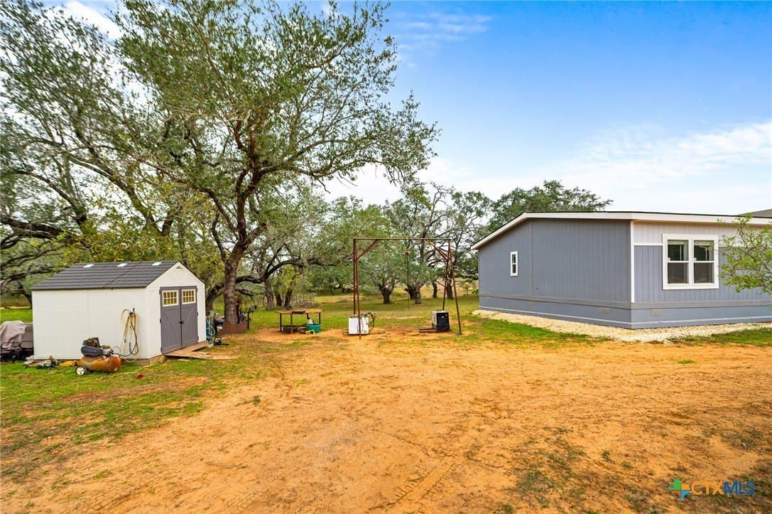 20 acres in Wilson County - photo 3