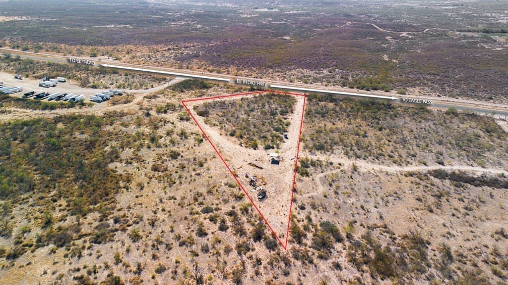 2.7 acres in Maverick County - photo 5