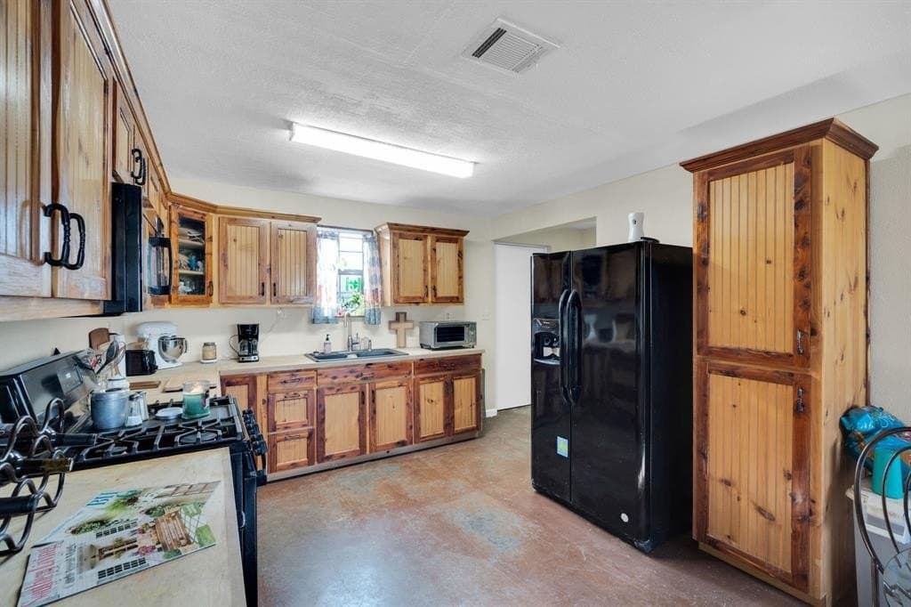 10 acres in Hill County - photo 7
