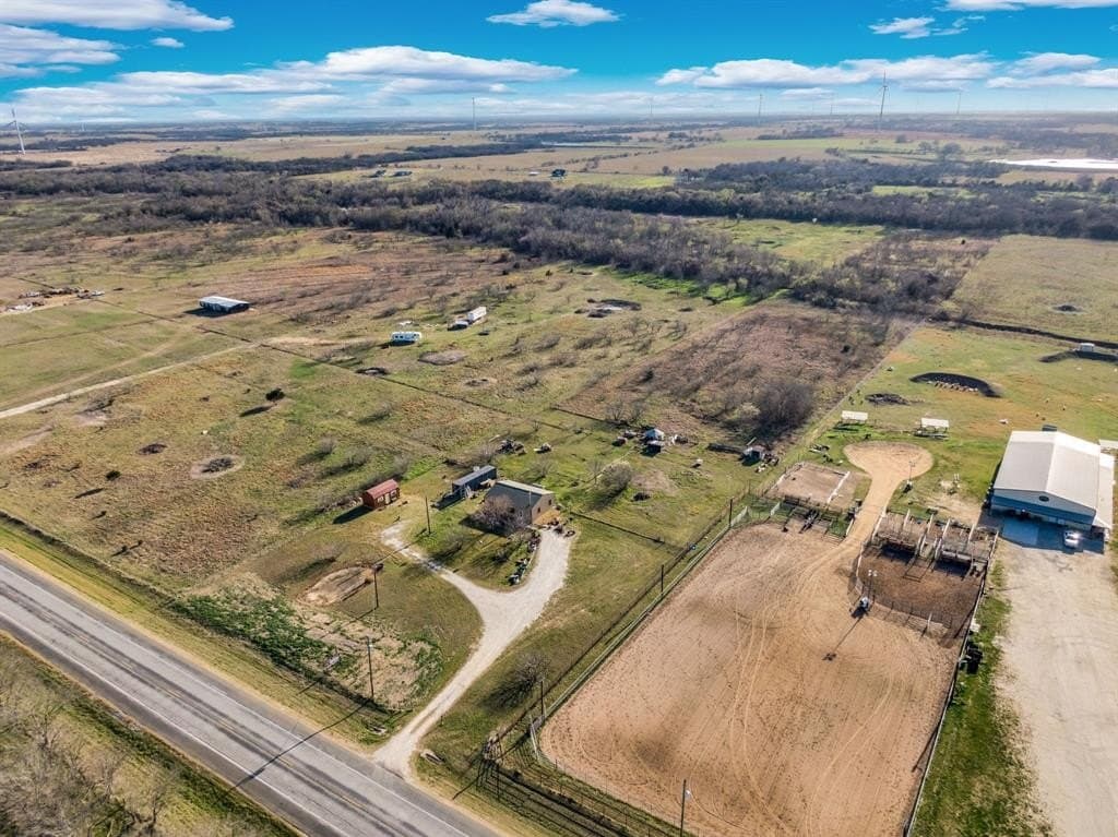 10 acres in Hill County - photo 20