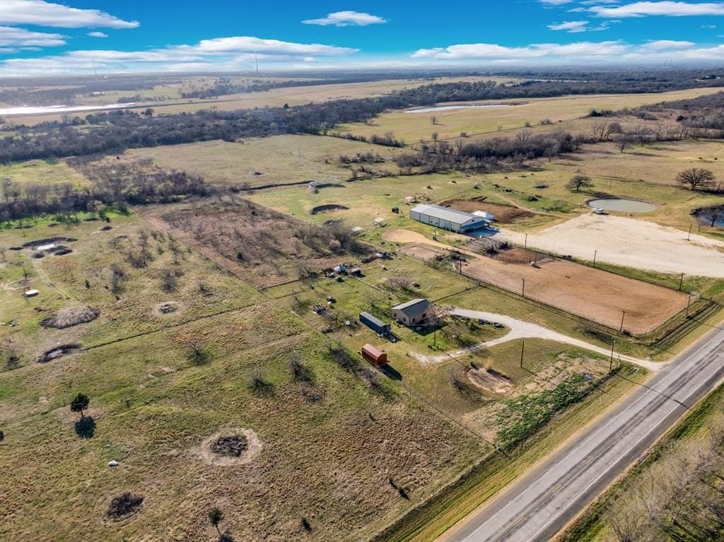 10 acres in Hill County - photo 21