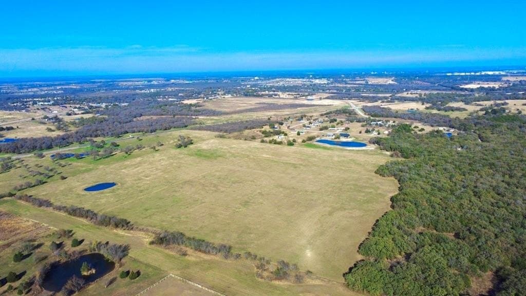 142.14 acres in Navarro County - photo 38