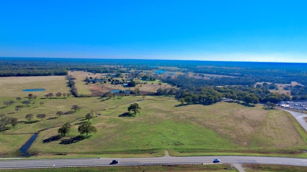 142.14 acres in Navarro County - photo 32