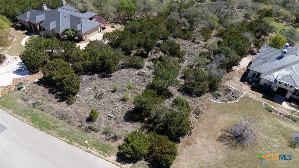 1.09 acres in Comal County - photo 4
