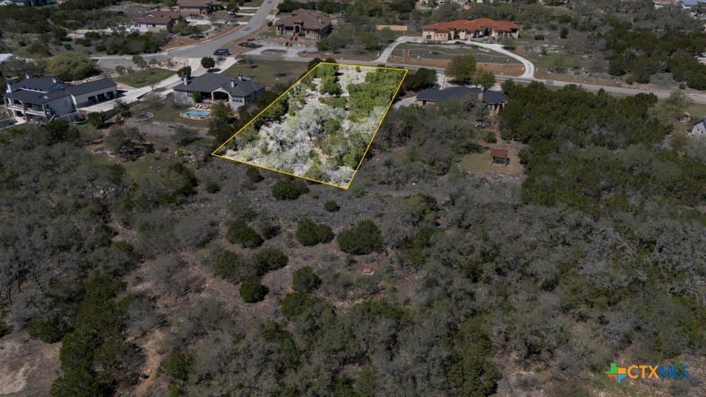 1.09 acres in Comal County - photo 2