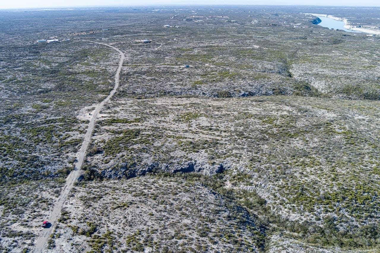 35.84 acres in Val Verde County - photo 7