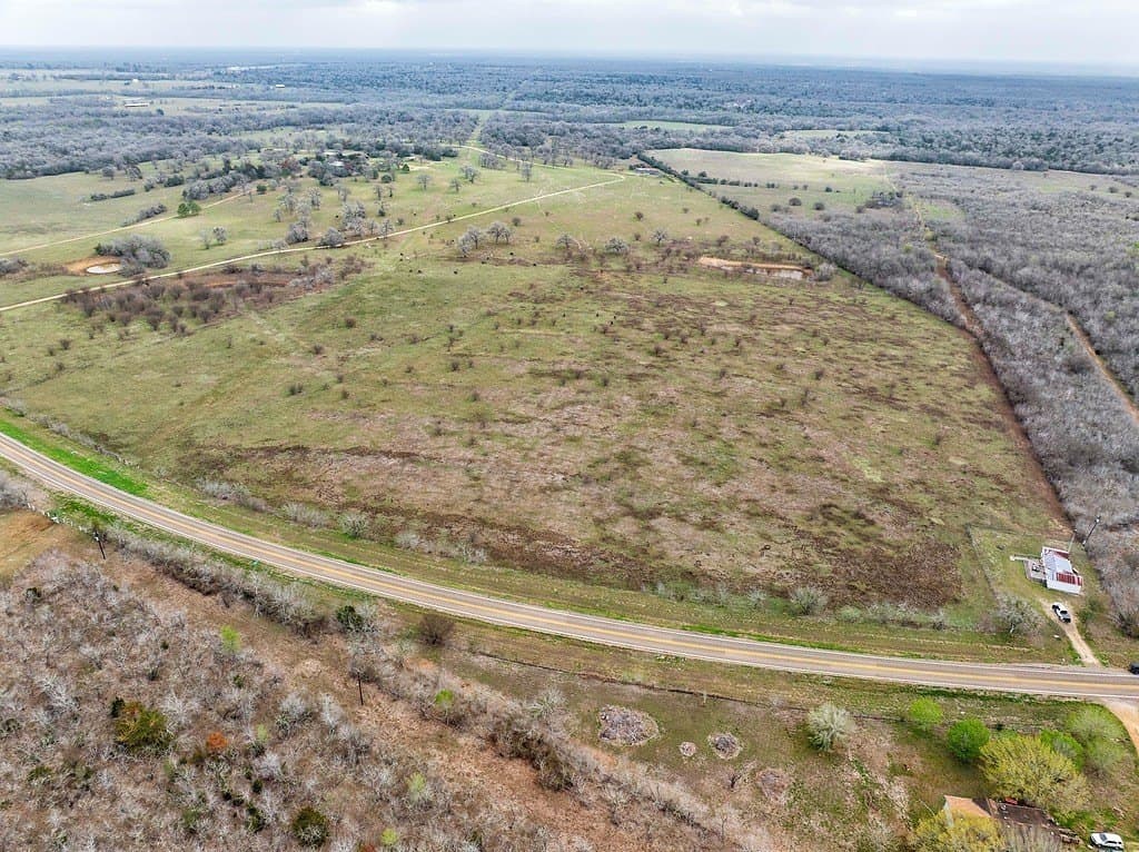 13.5 acres in Caldwell County - photo 2