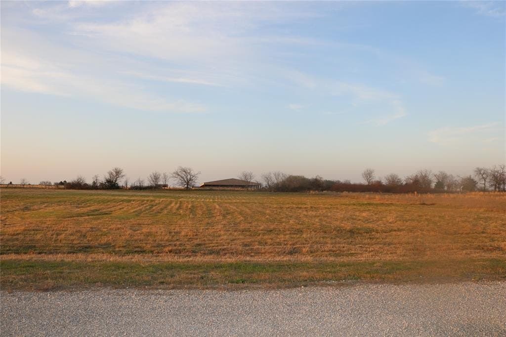 2.01 acres in Grayson County - photo 2