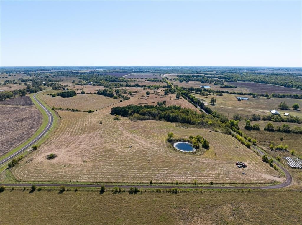 11 acres in Lamar County - photo 4