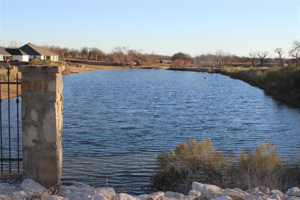 0.38 acres in Wise County - photo 5