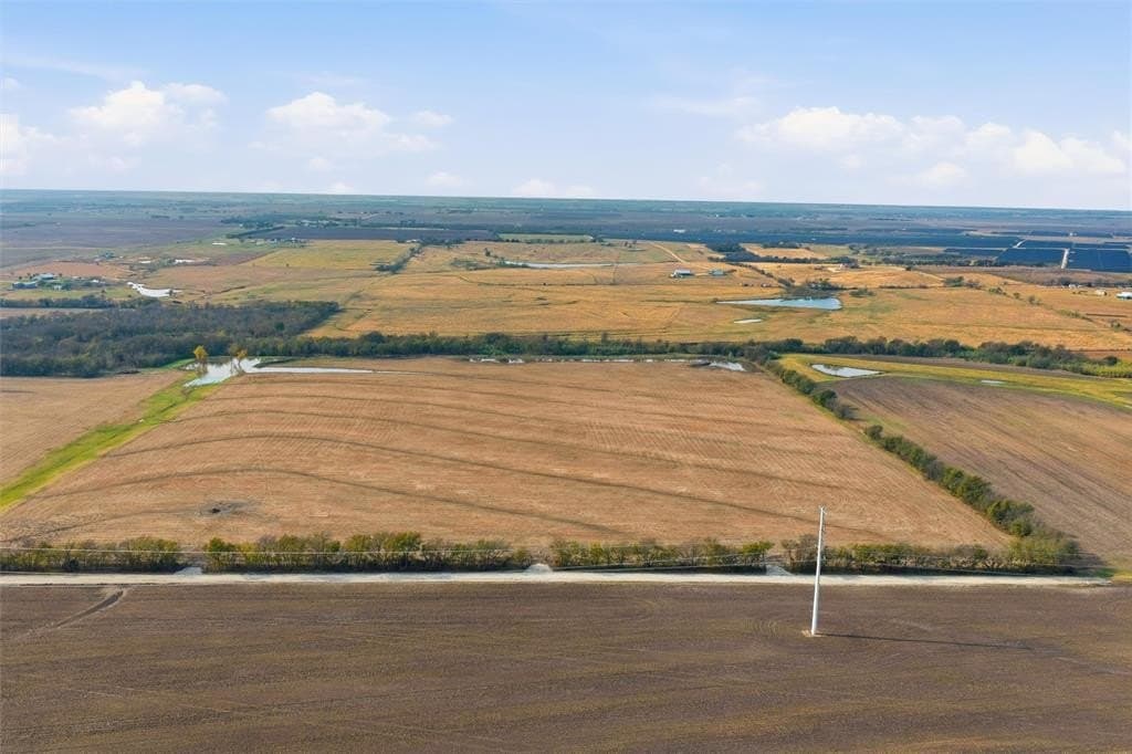 15.41 acres in Hill County - photo 4