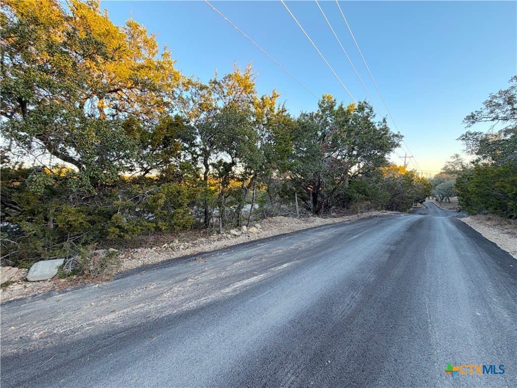 0.5 acres in Comal County - photo 11