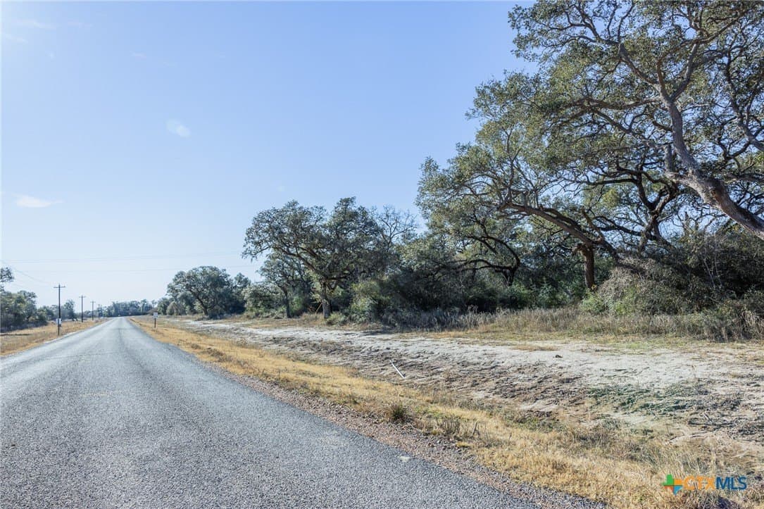 17.43 acres in Victoria County - photo 4