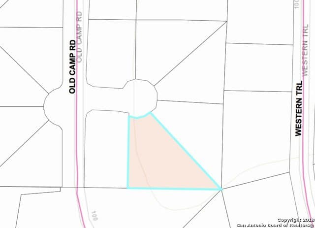 0.58 acres in Bandera County - photo 3