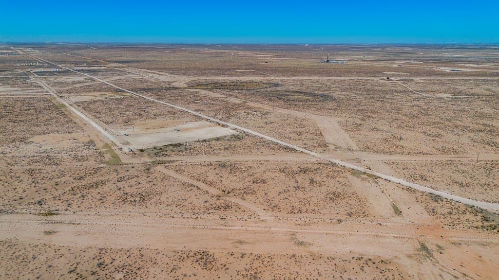 20.42 acres in Ward County - photo 6