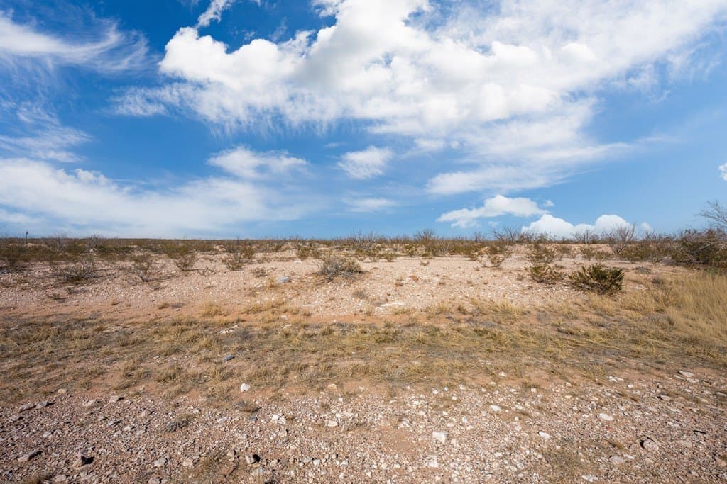 20.42 acres in Ward County - photo 2