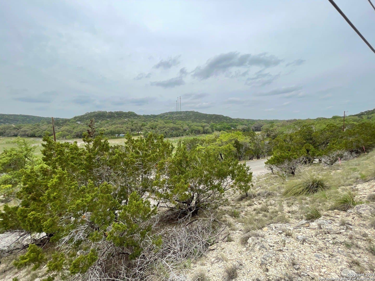 1.08 acres in Bandera County - photo 3